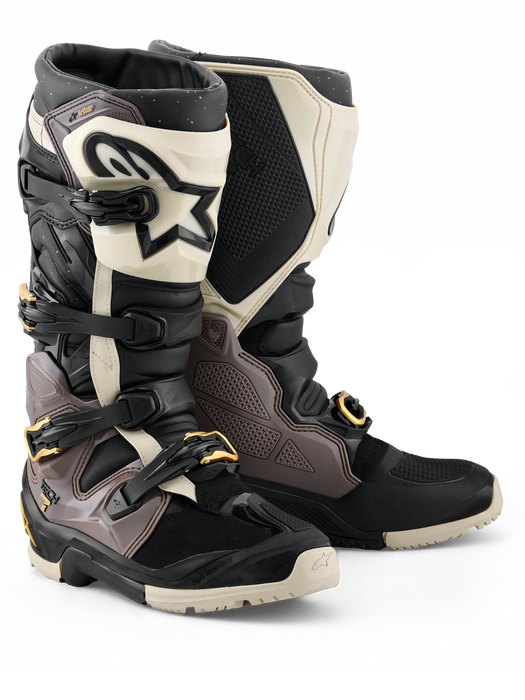 ALPINESTARS TECH 7 ENDURO DRYSTAR® BOOTS 2026 in Black/Gray/Gold