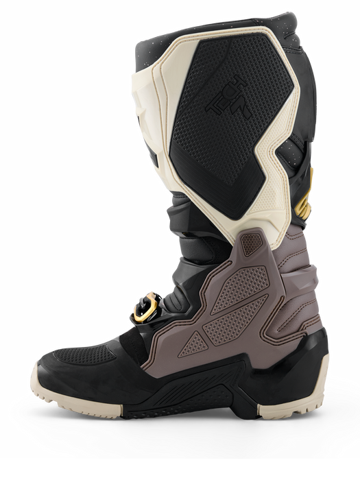 ALPINESTARS TECH 7 ENDURO DRYSTAR® BOOTS 2026 in Black/Gray/Gold