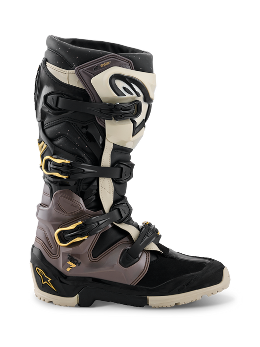 ALPINESTARS TECH 7 ENDURO DRYSTAR® BOOTS 2026 in Black/Gray/Gold