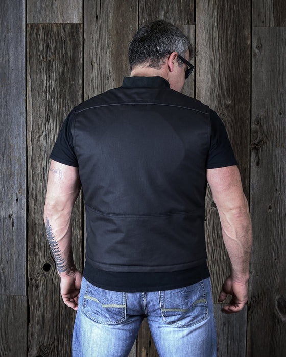 HELGRADE COBAIN WAXED VEST in Black