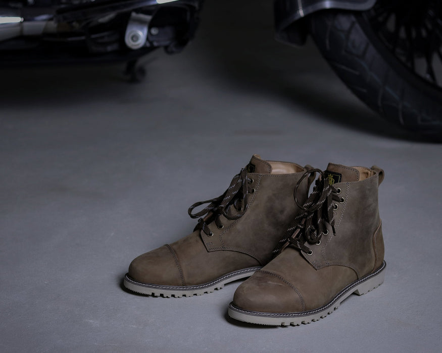 HELGRADE REEVES MEN'S LEATHER BOOTS in Brown