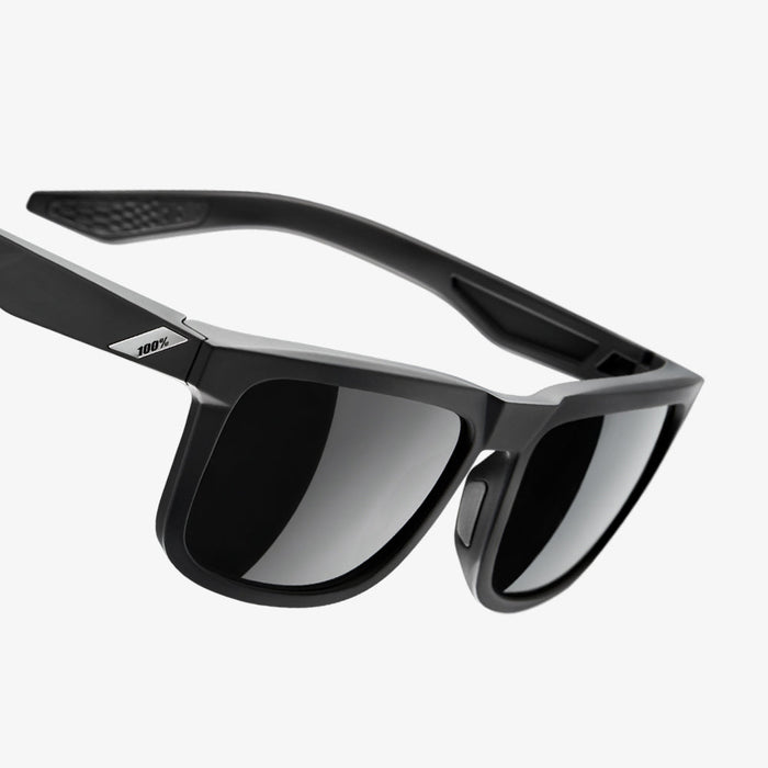 100% Blake Sunglasses in Soft tact black / Smoke