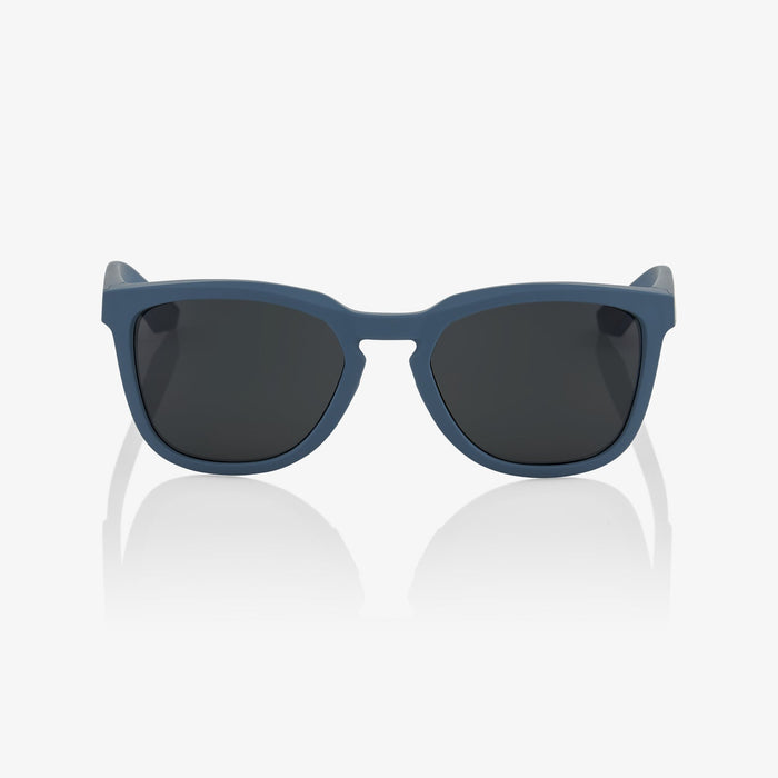 100% Hudson Sunglasses in Soft tact blue / Smoke
