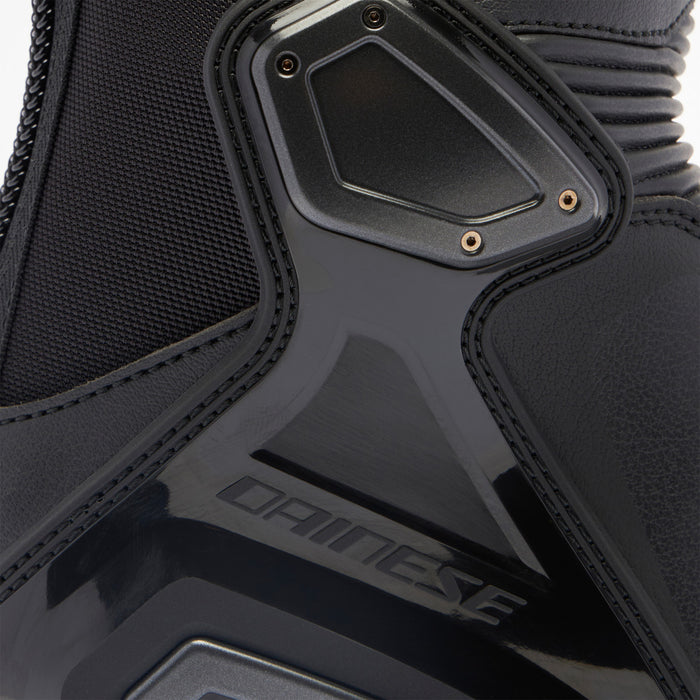 Dainese Axial 2 Boots in Black
