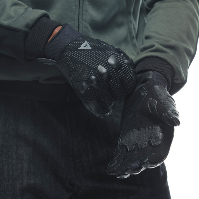Dainese Unruly Ergo-Tek Gloves in Black/Anthracite 2023